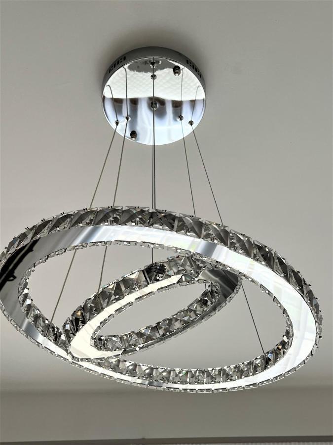 Luxe With Center Vibe *