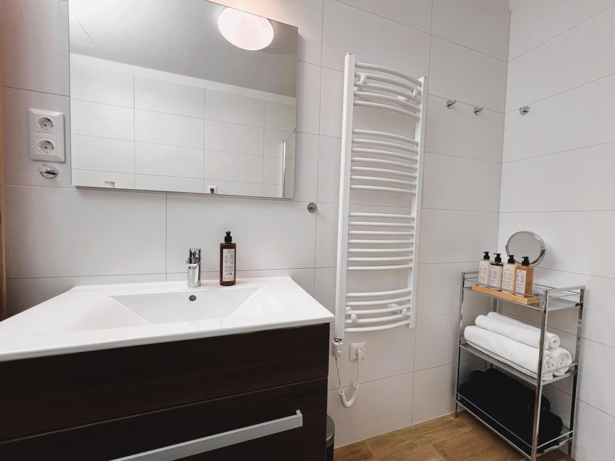 Apartament Luxe With Pool, Parking & Ac Budapeszt